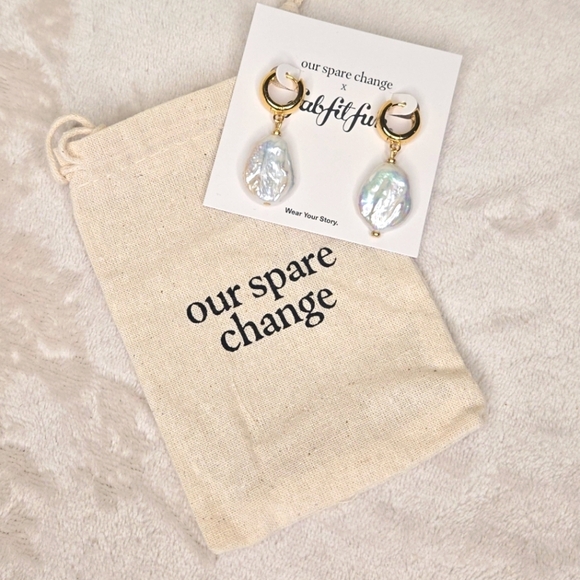 Our Spare Change Isla 18K Gold Plated Freshwater Pearl Drop Earrings - Picture 1 of 7